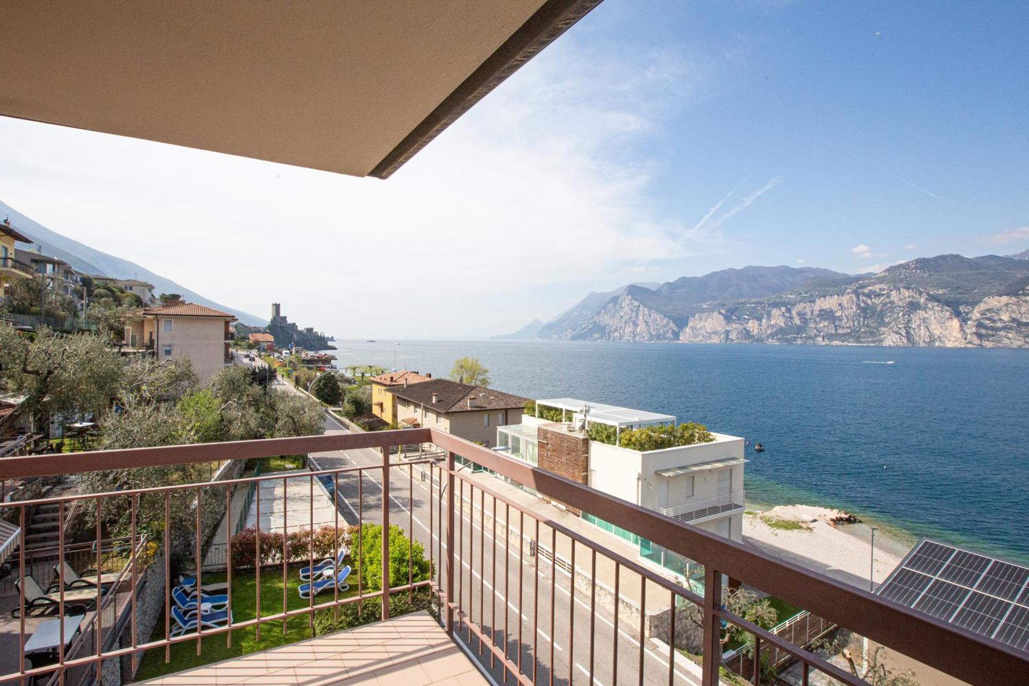 Villa Pifferi Malcesine Bagian luar foto