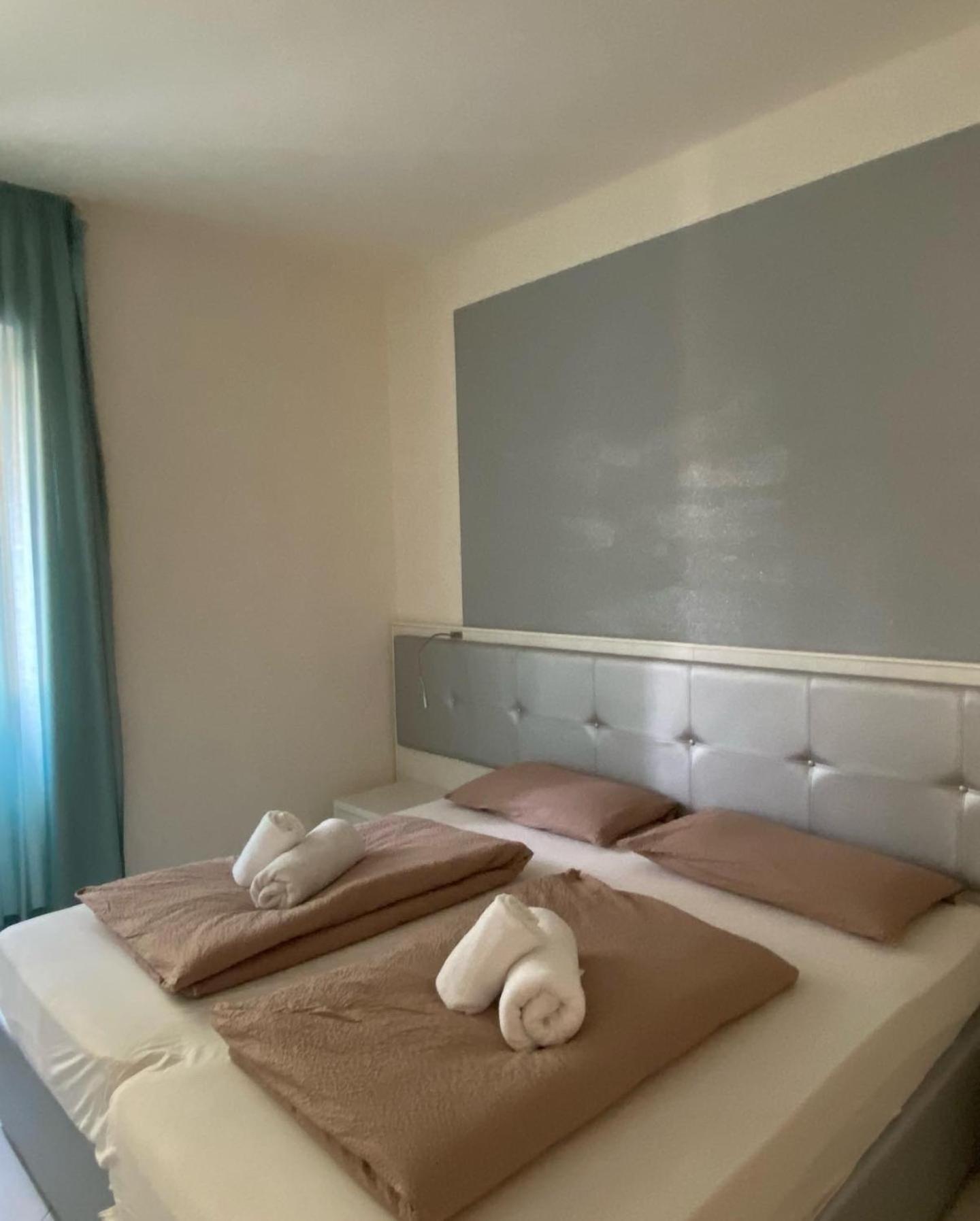 Villa Pifferi Malcesine Bagian luar foto